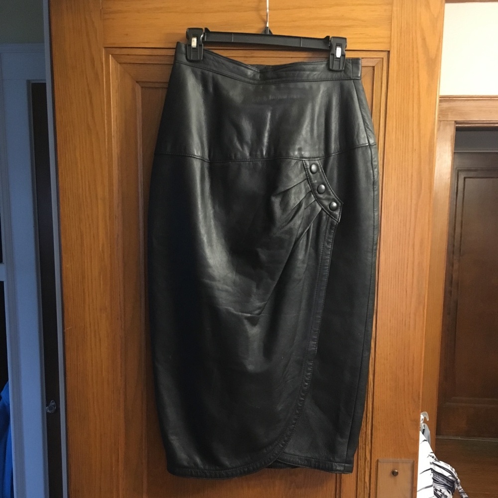 Vintage leather skirt. Made in Italy